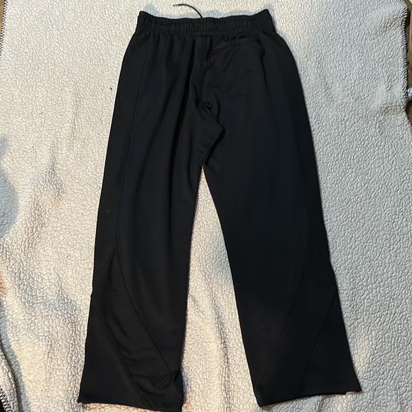 Under Armour - Loose Sweatpants - Picture 5 of 6